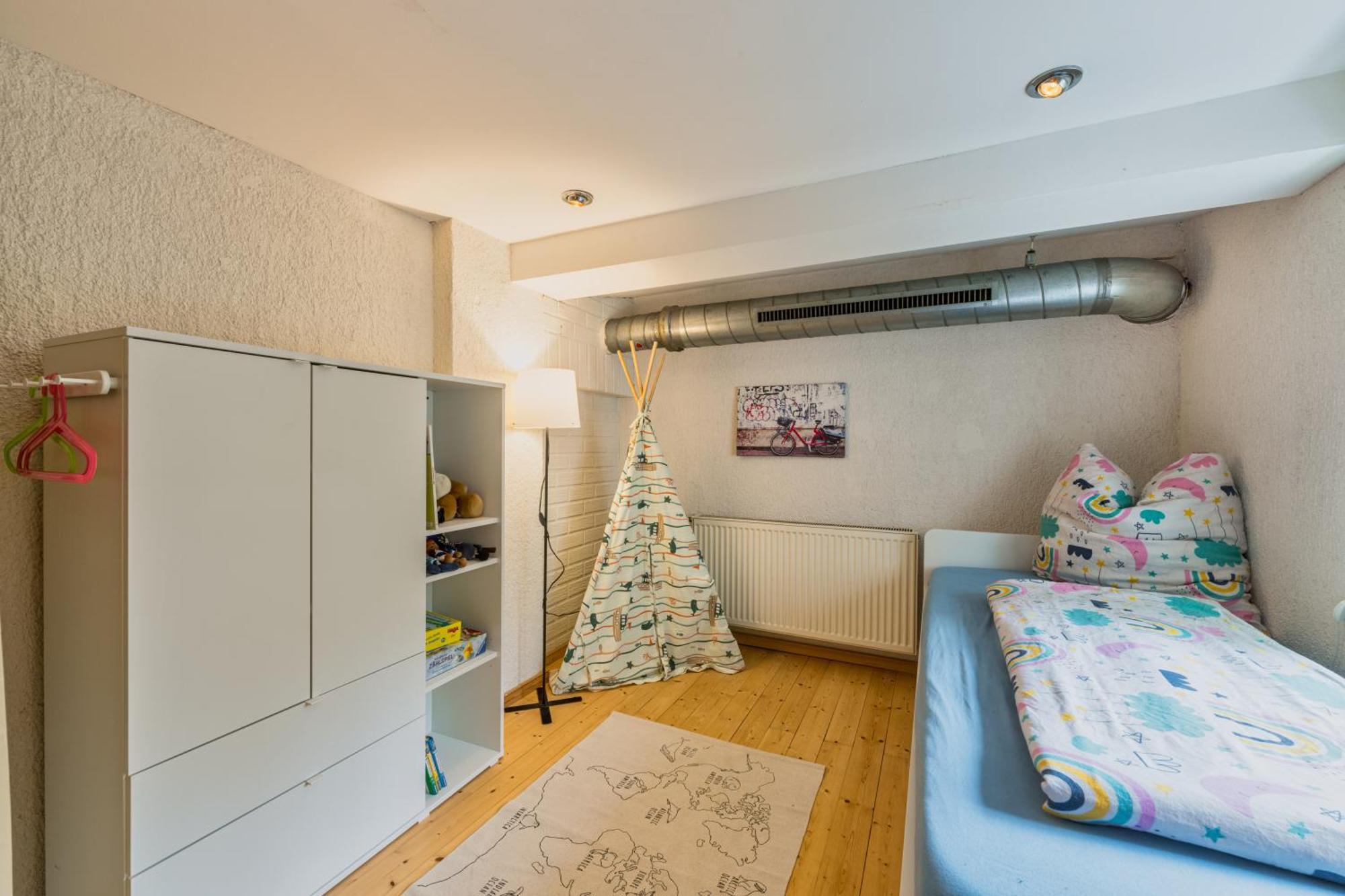 Exklusive Und Grosszuegige Wohnung 140 Qm In Magdeburg Top-Lage Mit Kicker Fuer Bis Zu 8 Personen Exterior photo